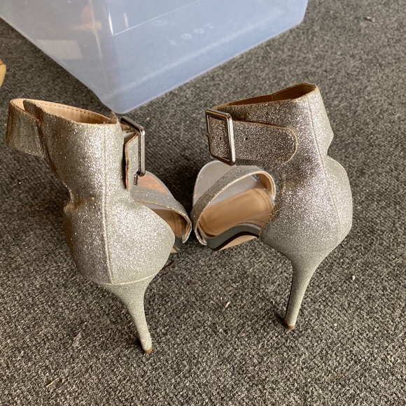 Silver glitter high heels - Picture 5 of 6